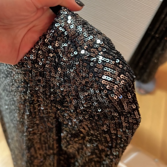 Gunmetal sequin dress.. excellent condition. Worn only once. - Picture 10 of 10
